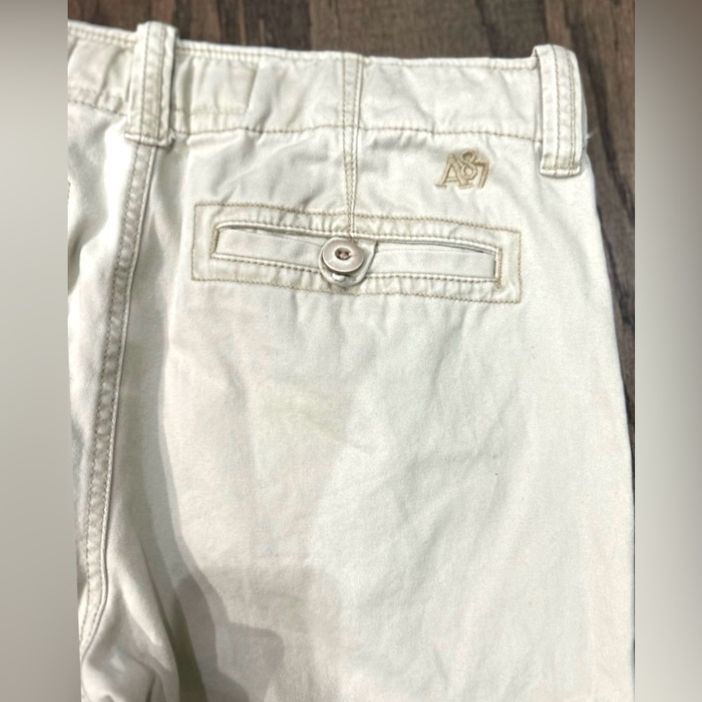 Shorts - Picture 5 of 8
